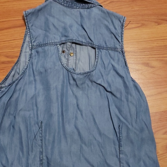 Tank - Picture 2 of 2